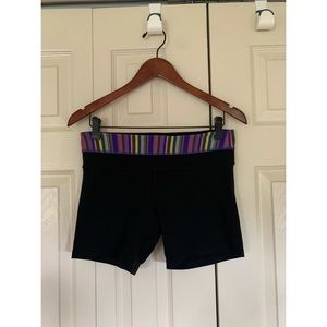Lululemon mid-2000s Reversible Groove Short